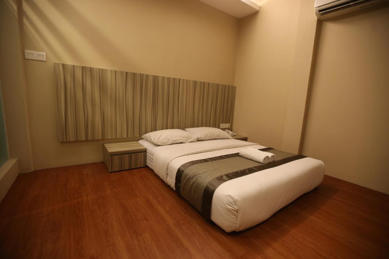 Kota Heritage Hotel Кота Тинги Екстериор снимка