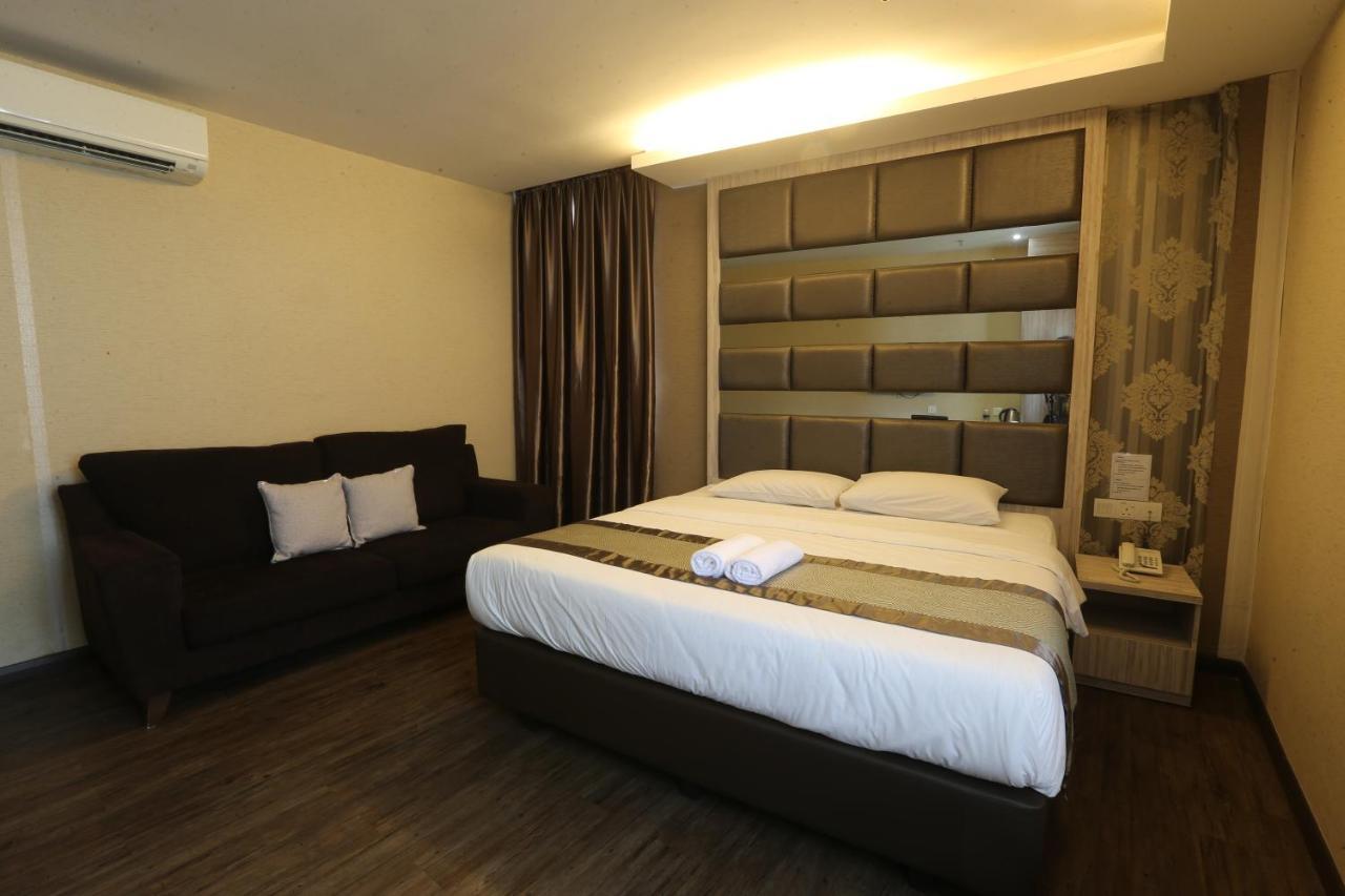 Kota Heritage Hotel Кота Тинги Екстериор снимка